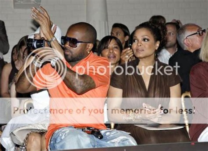 While Janet Jackson was hospitalized, boyfriend Jermaine Dupri partied