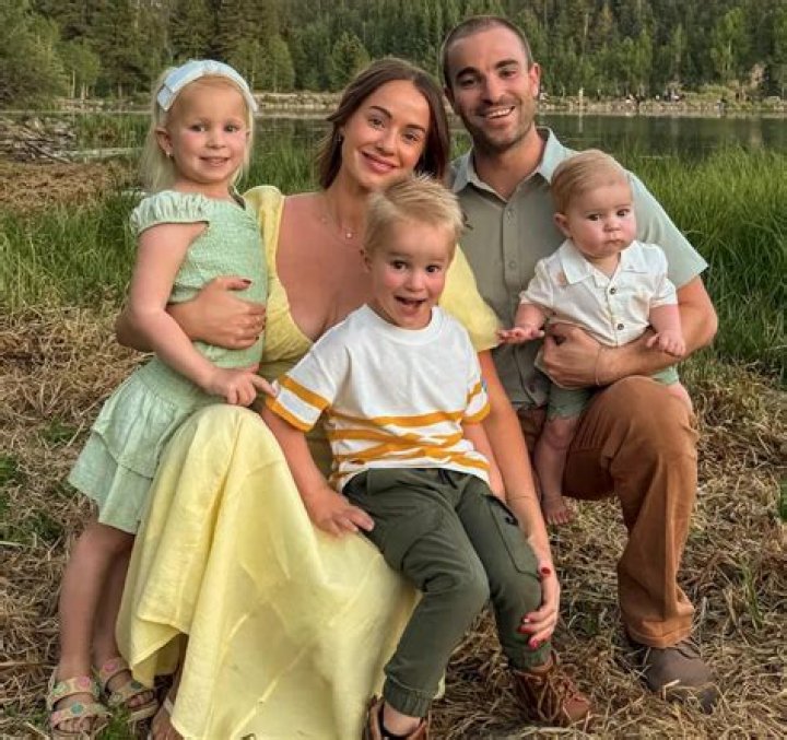 Whitney Leavitt - Age, Family, Bio