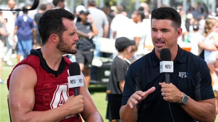 Who are Derek Carrs Parents? Derek Carr Biography, Parents Name and More