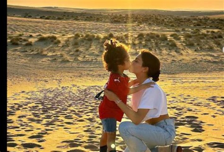 Who Are Hiba Abouk Parents? Religion Ethnicity And Husband