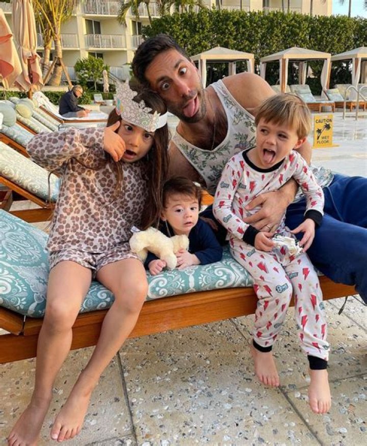 Who is Cat Fish Host Nev Schulman's Wife? Know His Laura Perlongo, Kids, Catfish Story, Dancing With The Stars, Nationality, Age, Net Worth, & More.