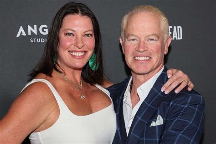 Who is Evan Neal dating?