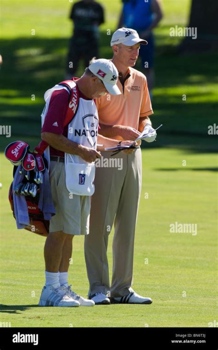Who is Jim Furyk caddy?