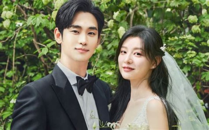 Who is Korean Actress, Kim Ji-Won Dating? Know Her BoyFriend and Her Net Worth