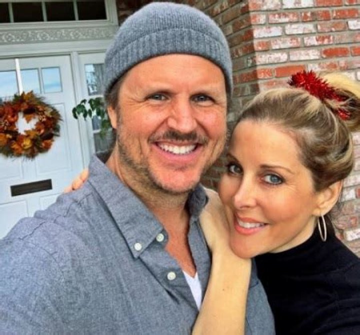 Who is Lisa Sigell married to? Know about her relationship status, net worth, education, and parents.