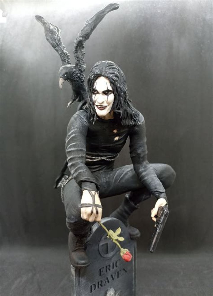Who replaced Brandon Lee The Crow?