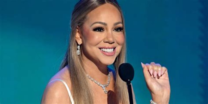 Why is Mariah Carey’s stomach so flat?