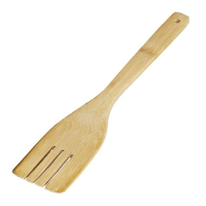 Why is there a hole in a wooden spatula?