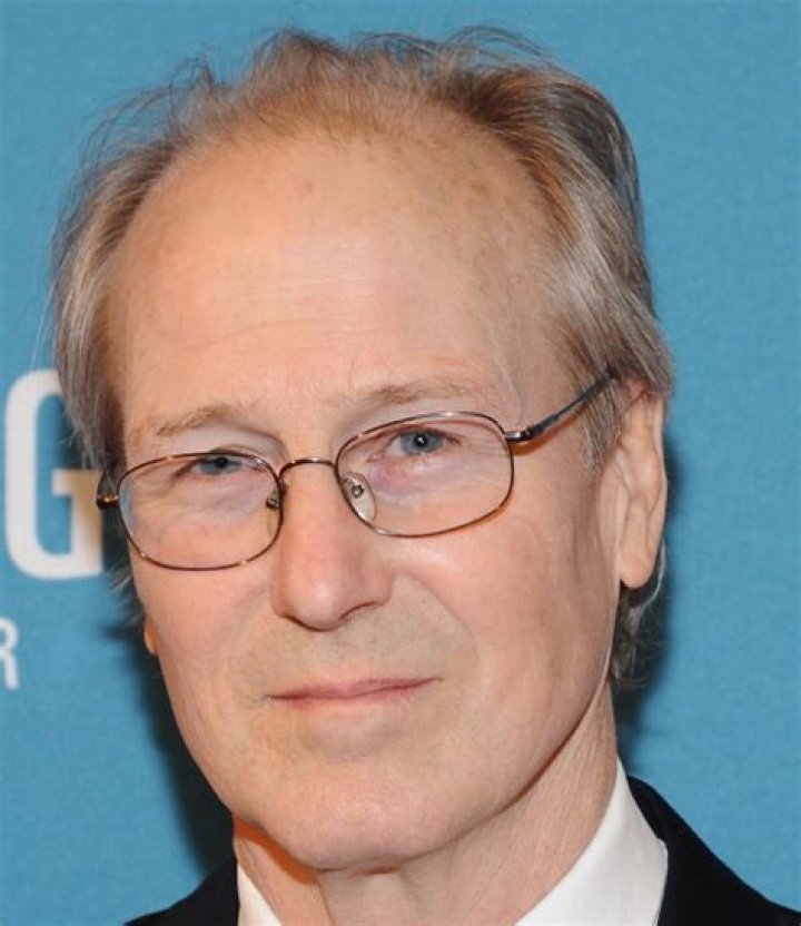 William Hurt’s Net Worth (Updated 2022)