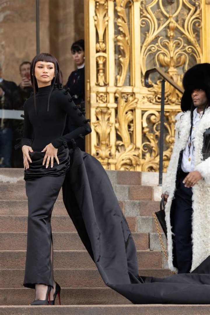 Zendaya wore Louis Vuitton & Alaïa at the Paris ‘Dune 2’ events: stunning?