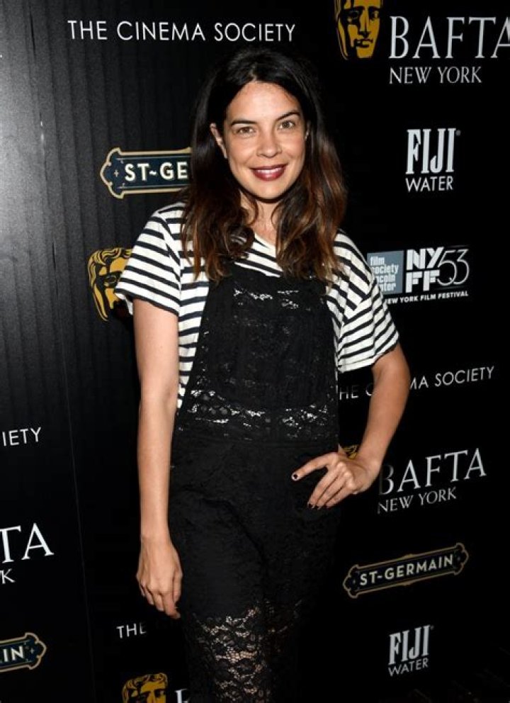 Zuleikha Robinson Net Worth - Wiki, Age, Weight and Height, Relationships, Family, and More